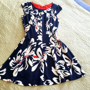 Summer dress, flowery blue and white